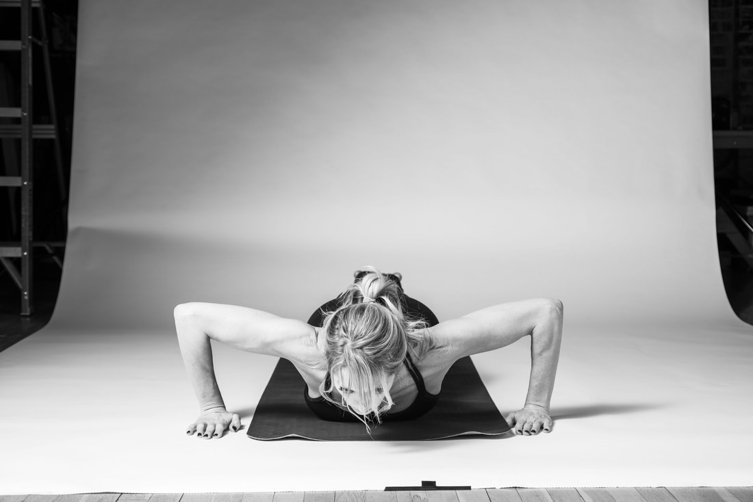 Full Push Up [Flat Palms] - Photo 2